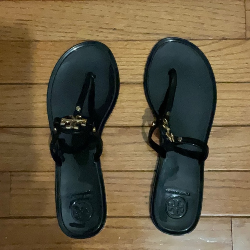 ToryBurch size 7 sandals